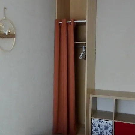 Chez Bernard Et Myriam Nyaraló Wallers